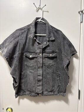 Denim buttondown jacket